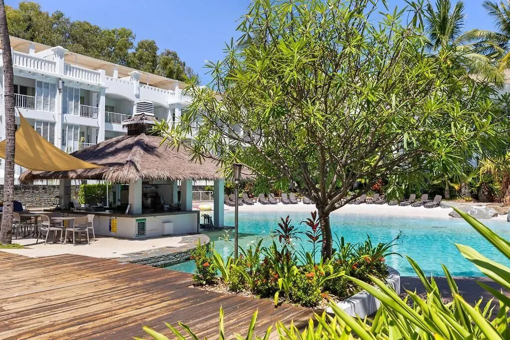 Fig Oasis—Poolside Resort Living At The Beach Club بالم كوف 0*,  أستراليا