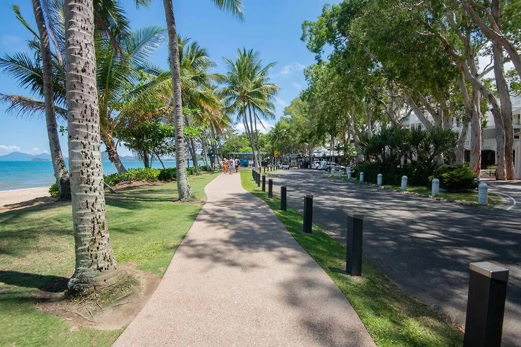 Fig Oasis—Poolside Resort Living At The Beach Club بالم كوف